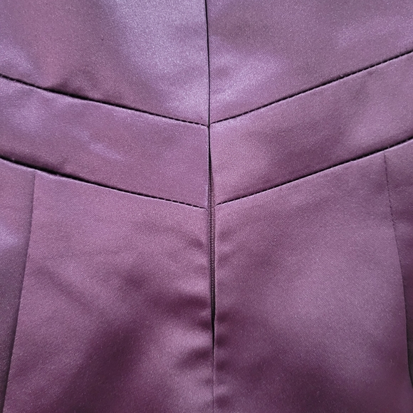 Badgley Mischka Strapless Sweetheart Neckline Bridesmaid Dress in Purple Size 2 - Picture 5 of 6